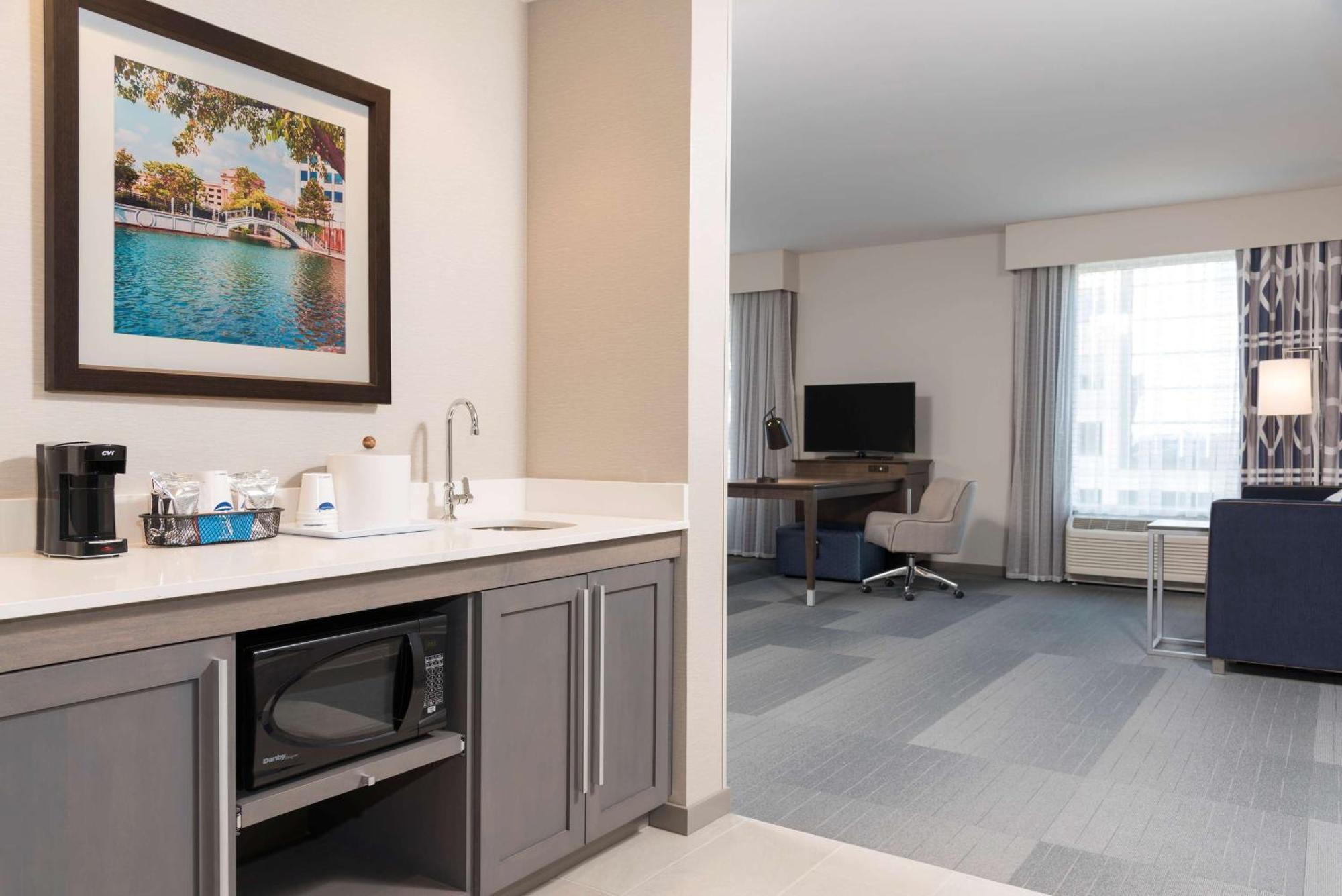 Hampton Inn & Suites Indianapolis-Keystone, In Bagian luar foto